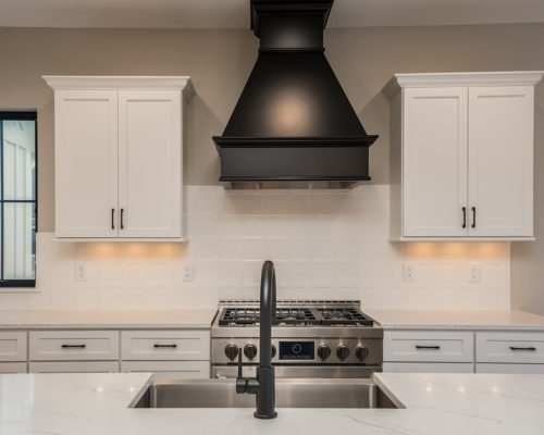 "Magnolia" – Lakeside Homes New Construction Kitchen: Detail "Magnolia" – Lakeside Homes New Construction Kitchen: Detail